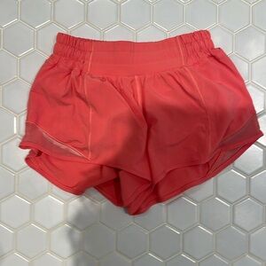 Lululemon hottie hot 2.5 inch short